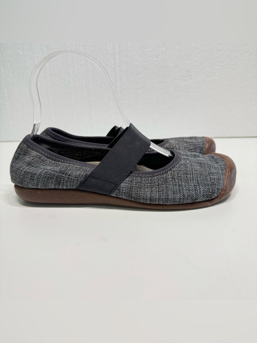 KEEN Women's Sienna Mary Jane Canvas In New Black Slip On Shoes Sz 7.5
